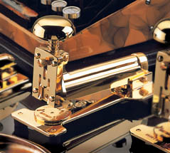 El Casco Desk Stapler Gold